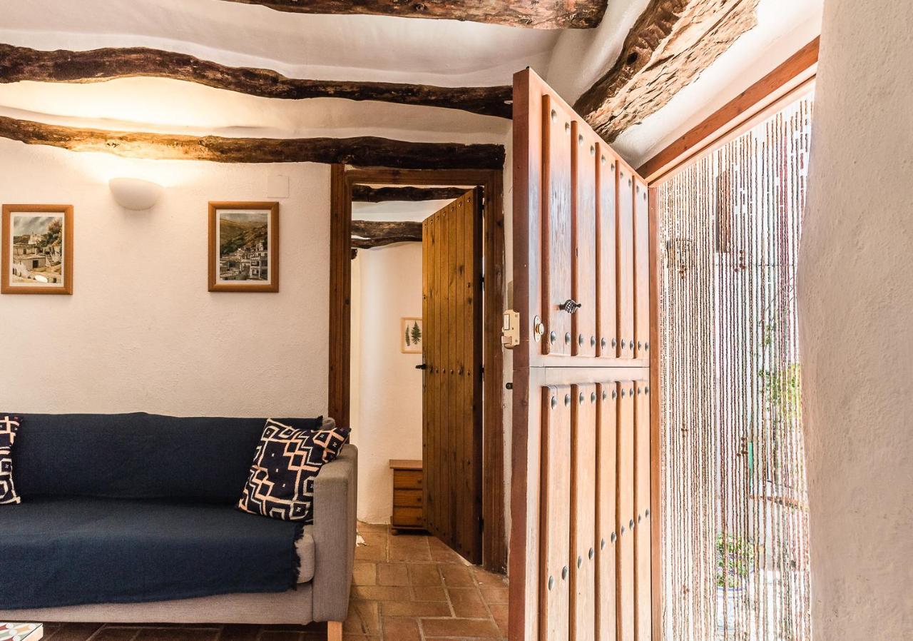 Casa Mundo - 16Th Century Traditional White Village House With Pool Pinos del Valle 外观 照片