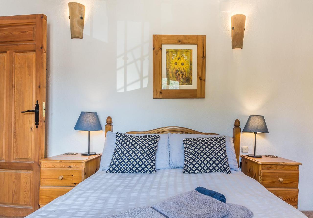 Casa Mundo - 16Th Century Traditional White Village House With Pool Pinos del Valle 外观 照片